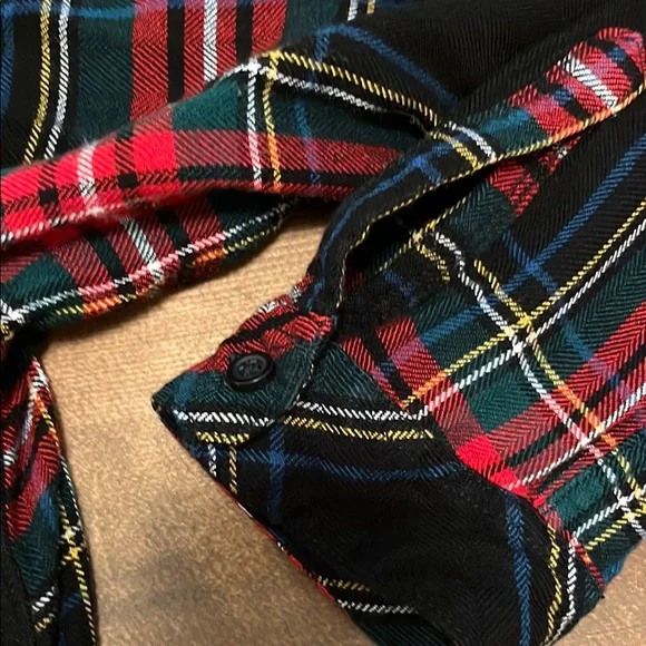 Women's Red and Black Plaid Shirt - Picture 4 of 9